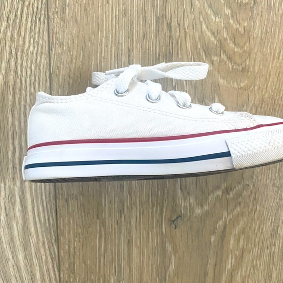 Converse All Star Low Top - Size 8C - Picture 12 of 13